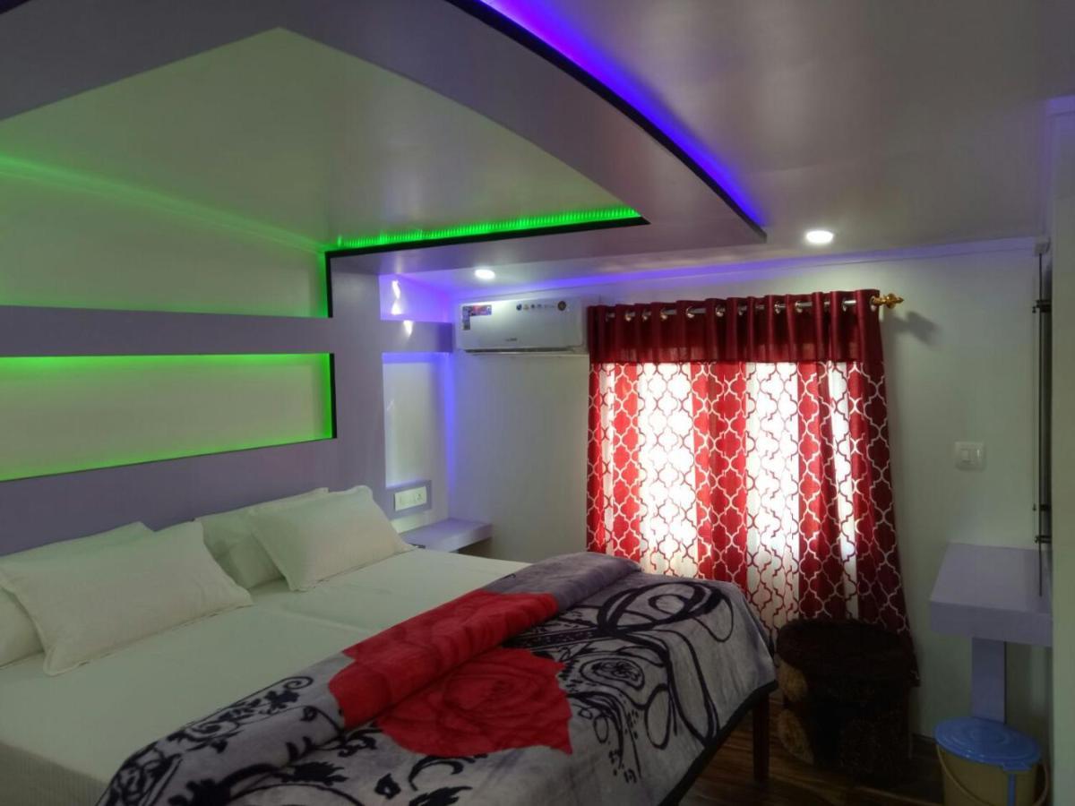فندق Marari Houseboat ماراريكولام المظهر الخارجي الصورة