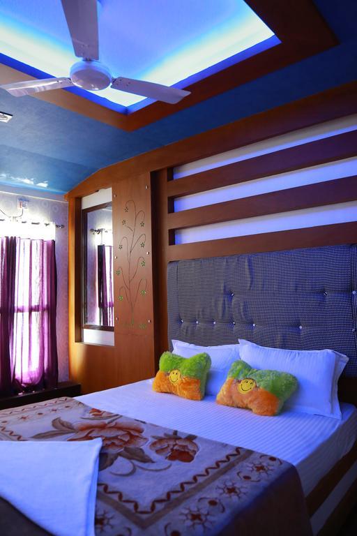 فندق Marari Houseboat ماراريكولام الغرفة الصورة
