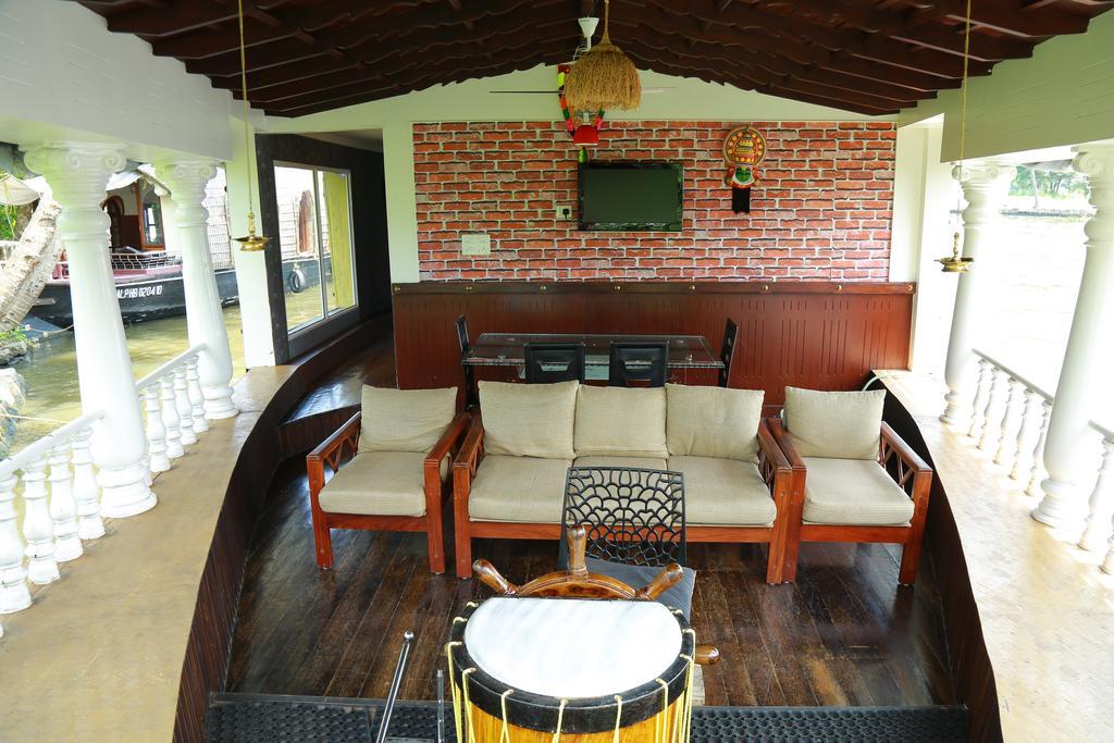 فندق Marari Houseboat ماراريكولام المظهر الخارجي الصورة