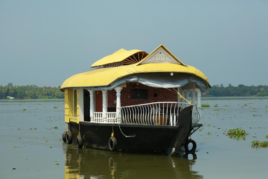 فندق Marari Houseboat ماراريكولام المظهر الخارجي الصورة
