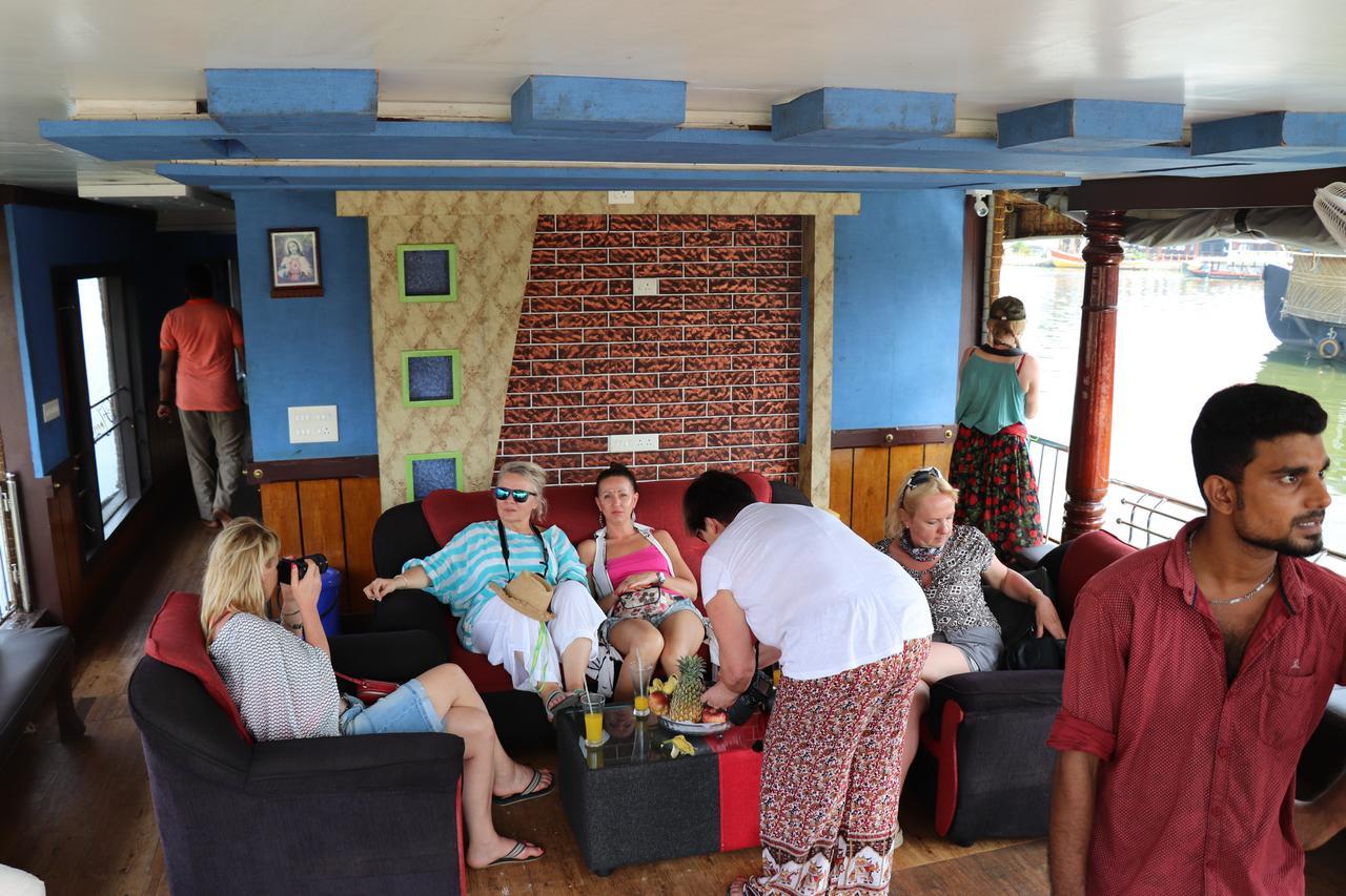 فندق Marari Houseboat ماراريكولام المظهر الخارجي الصورة
